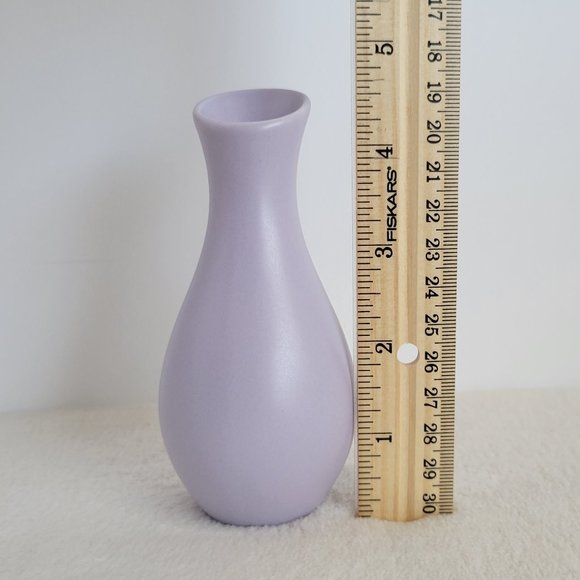 Beautiful Pastel Purple Bud Vase - Picture 5 of 10